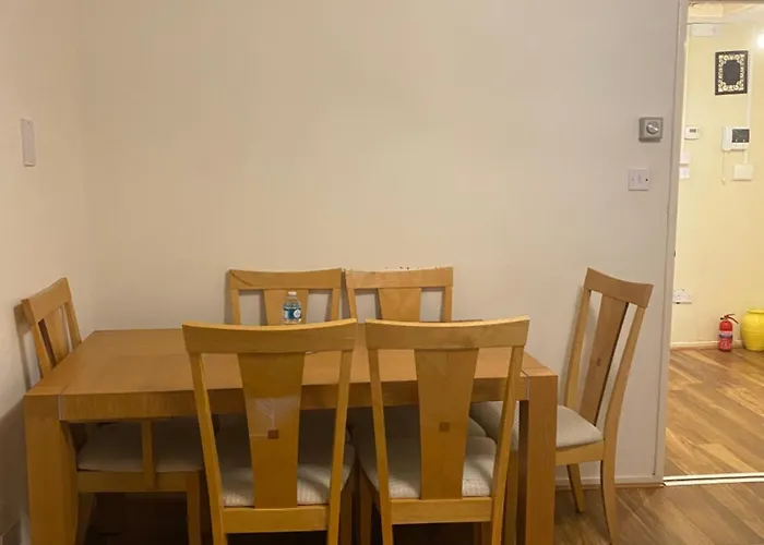 Lovely, Spacious 1-Bedroom With *Free Parking